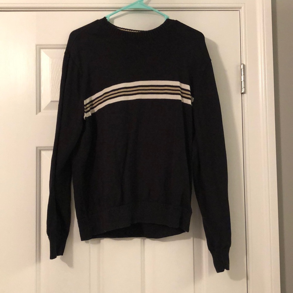 black oversized sweater crew neck